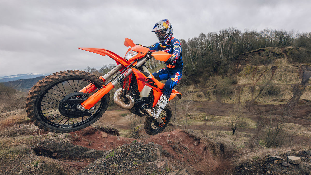Dvoutakt, nebo čtyřtakt? Jak vybrat motor KTM