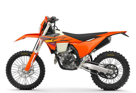 KTM 250 EXC-F 2026 – pohled 2