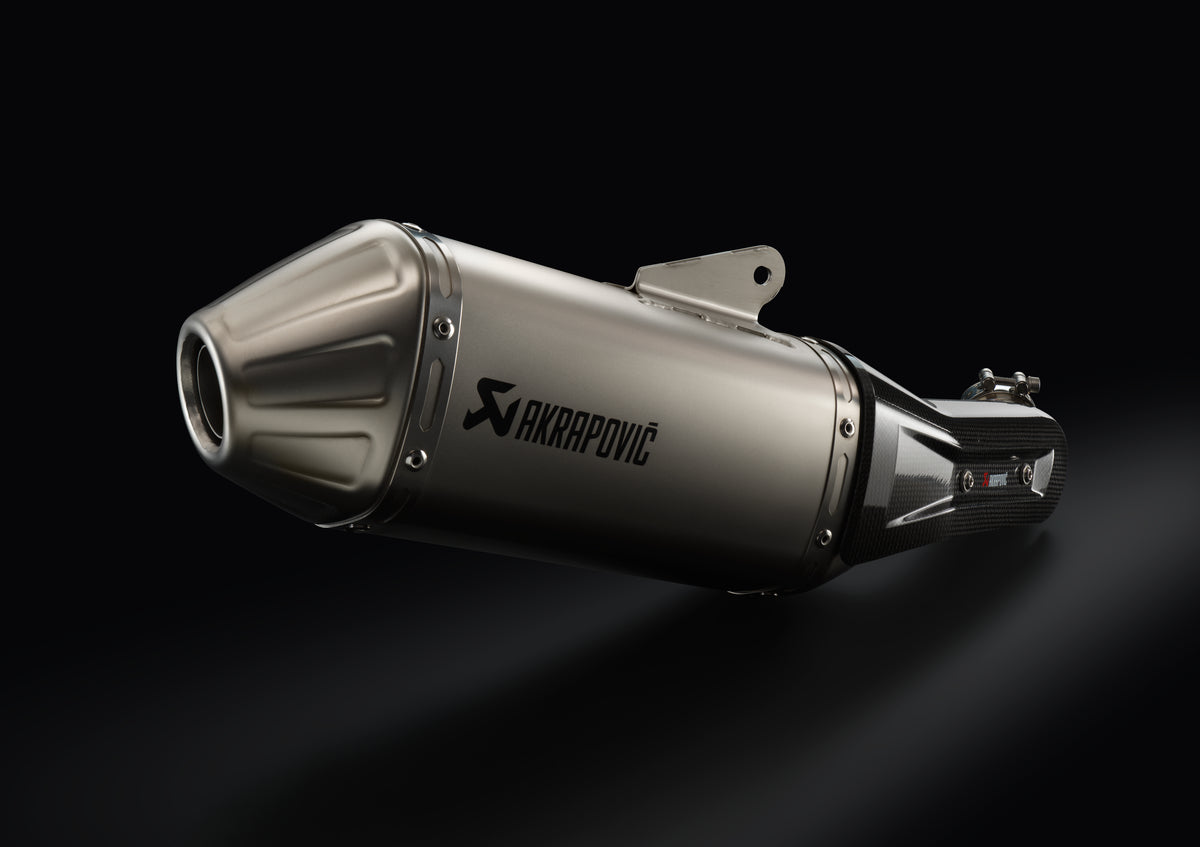 AKRAPOVIČ 'SLIP-ON LINE'