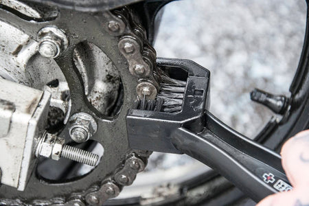 Muc-Off 350 - Kartáč na čištění řetězu - Kartáč na řetěz motocyklu
