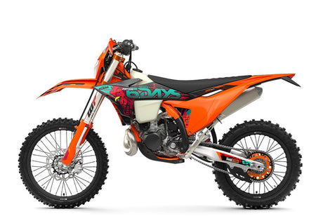 KTM 300 EXC 6DAYS 2027 – pohled 3