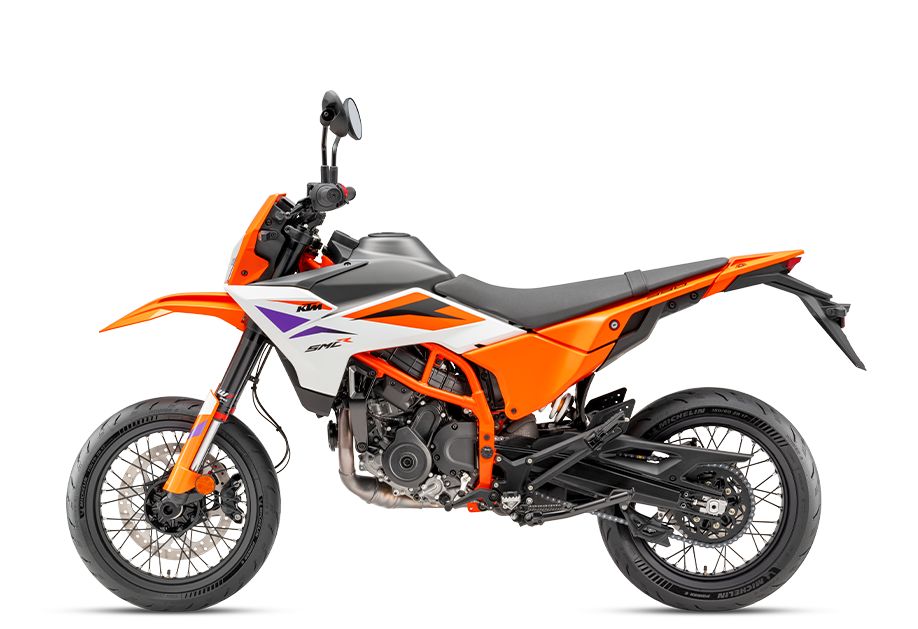 KTM 390 SMC R 2026 – pohled 3