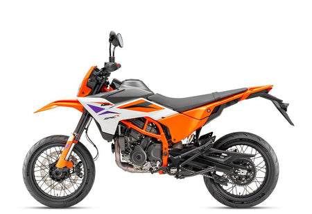KTM 390 SMC R 2026 – pohled 3