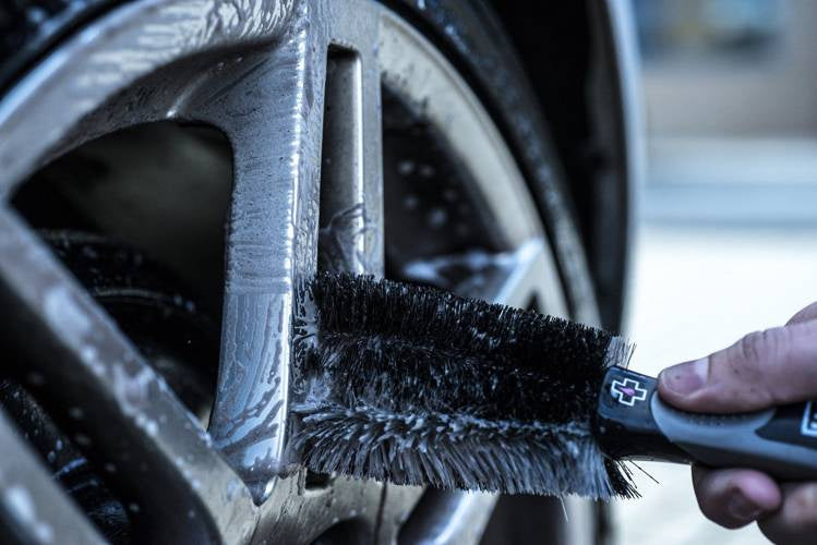 Muc-Off 206 - Sada 5 vysoce kvalitních kartáčů na mytí motocyklů