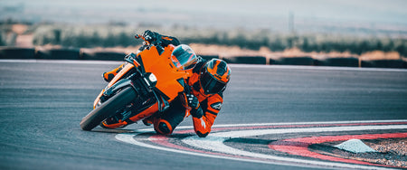 KTM 990 RC R 2027 – v akci 3