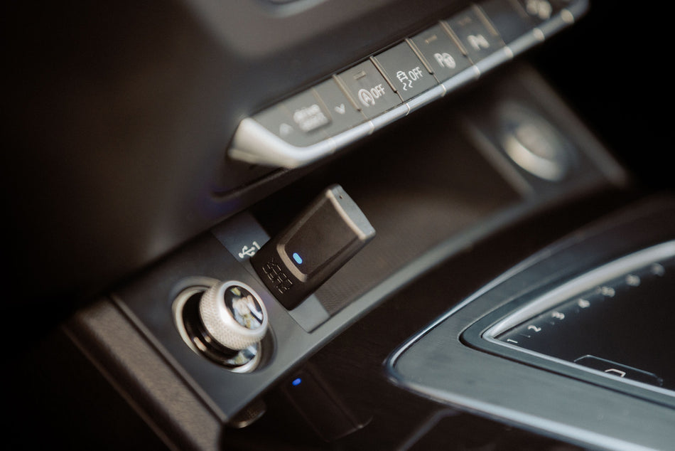 Adaptér Quad Lock Car - bezdrátový CarPlay/Android Auto