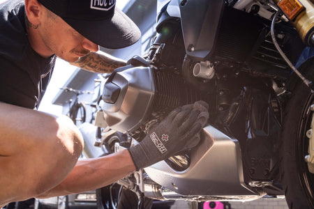 Muc-Off 21197 - Sada na čištění motocyklu 8 v 1