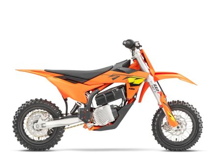 Foto - KTM SX-E 3 2025